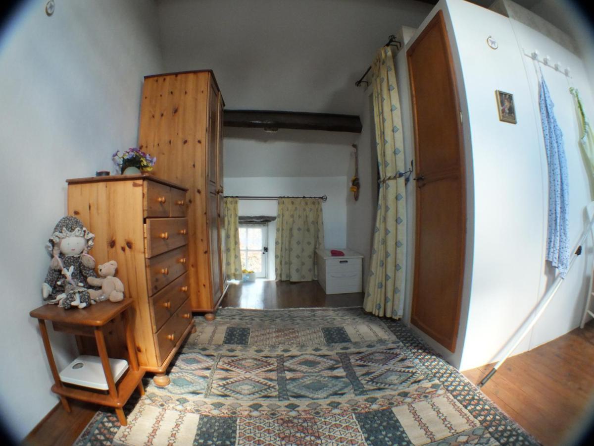 La Maison De Poupee Berrien Esterno foto